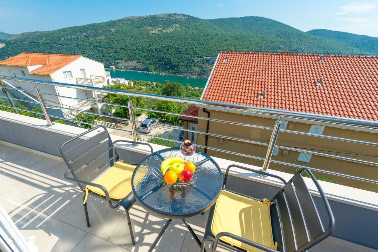 Guesthouse Pezo Мокошица Экстерьер фото